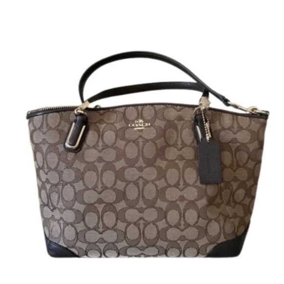Coach Kelsey Satchel In Signature Canvas - Picture 1 of 8